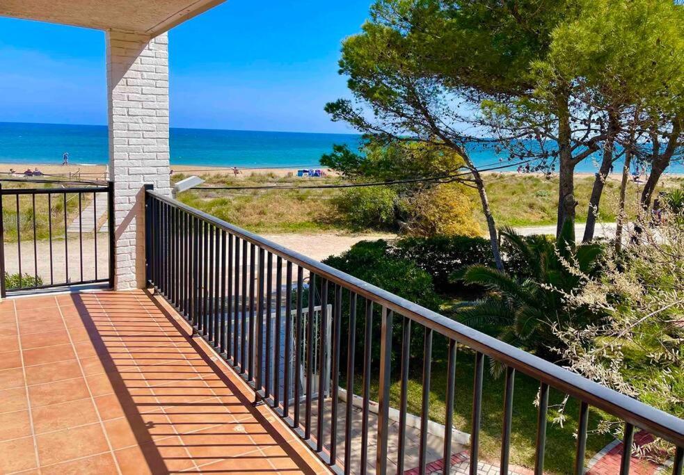 Apartamento En Primera Linea De Playa Dénia Buitenkant foto
